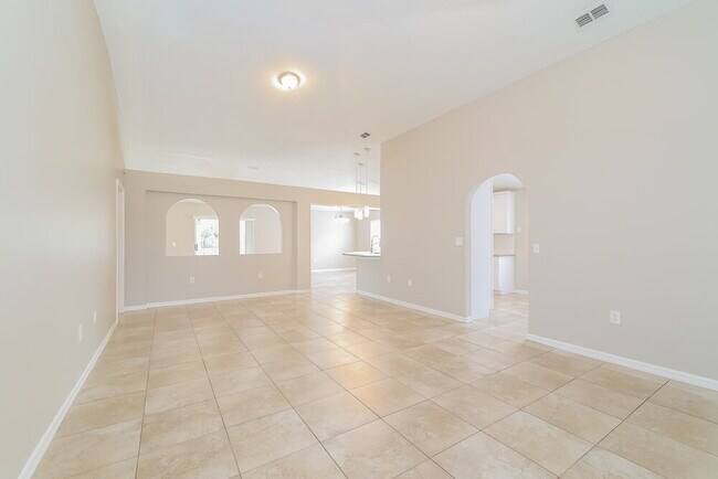 Building Photo - 2147 Marisol Loop