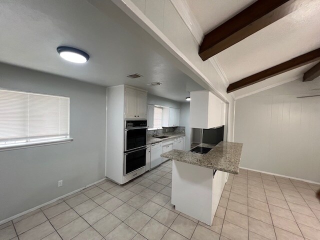 Building Photo - 1616 Shirley Dr