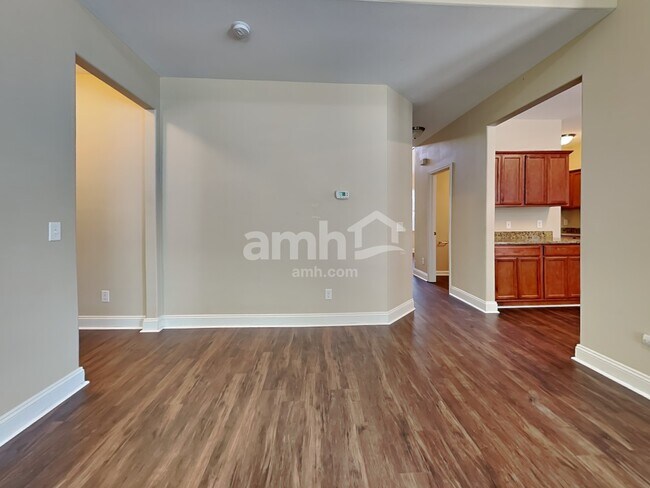 Foto del edificio - 830 Hyacinth Cir