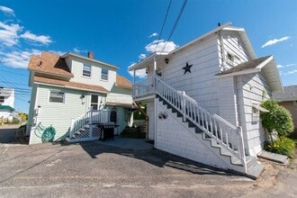 Building Photo - 40 E Grand Ave