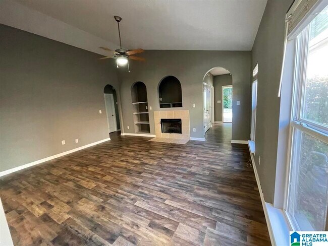 Foto del edificio - 5237 Cottage Cir