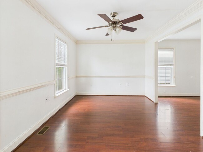 Foto del edificio - 1712 Kemper St
