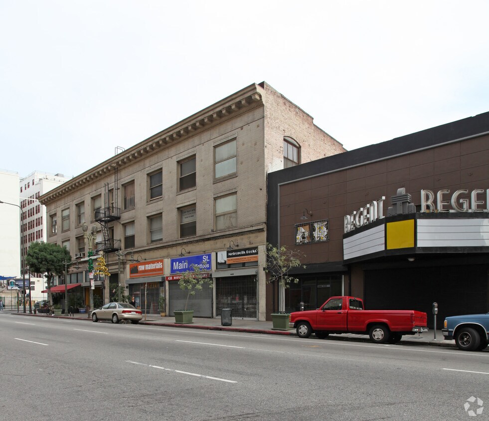 Building Photo - 424-440 S Main St
