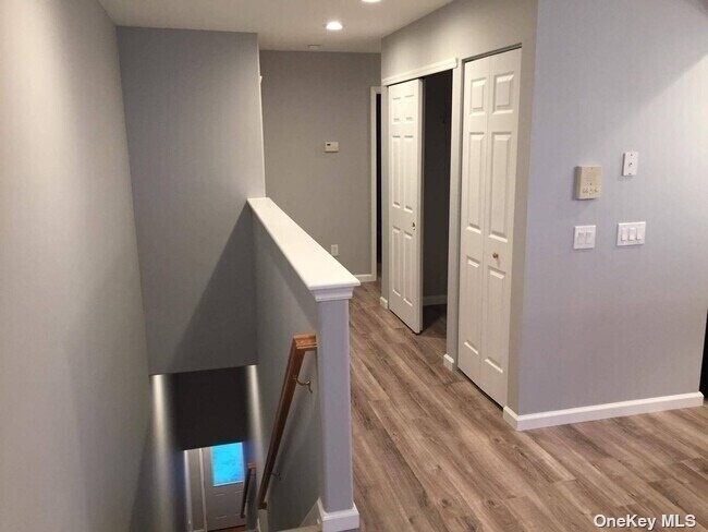 Building Photo - 210 Beach 79th St