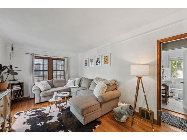 Foto del edificio - 4343 N Oliver Ave