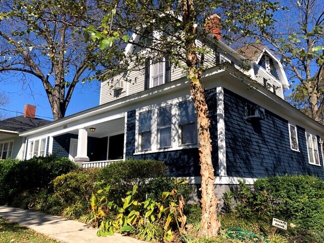 Foto del edificio - Studio apartment in Historical Burlington