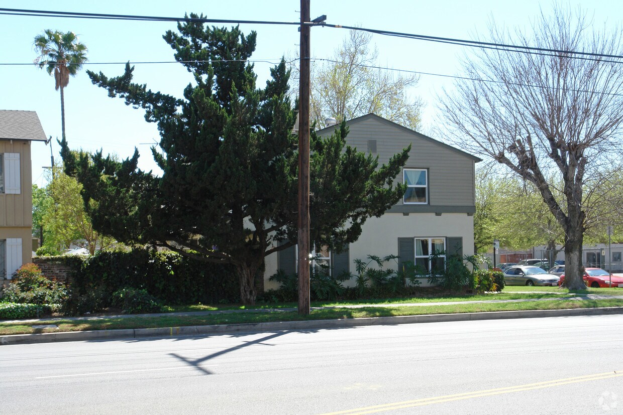 Foto del edificio - 7150 Costello Ave