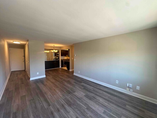 Foto del edificio - 2260 N Summit Ave