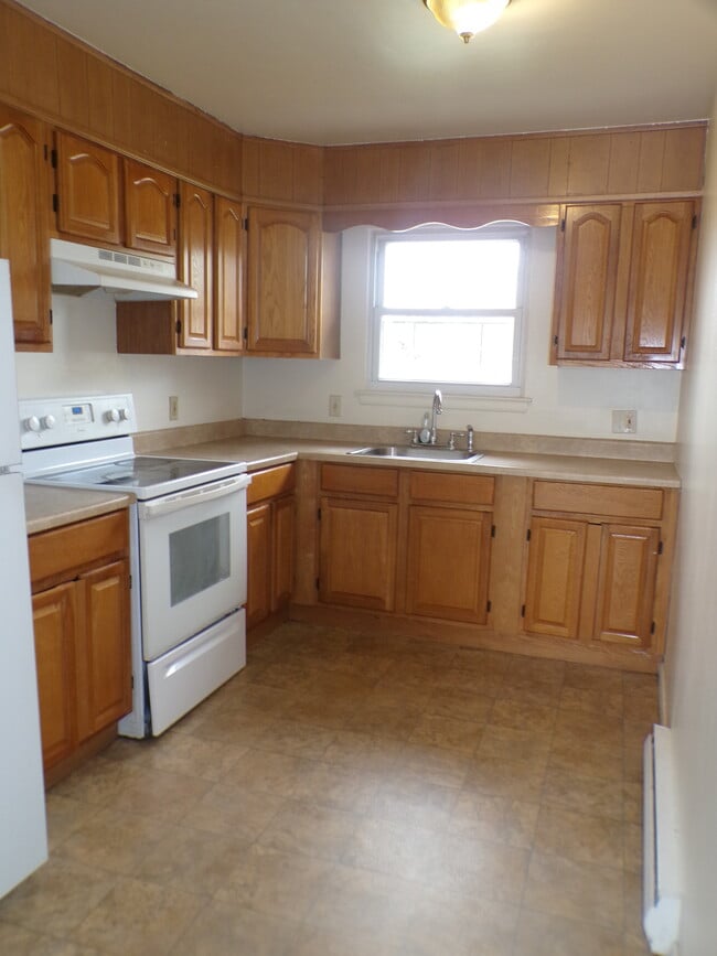 Building Photo - 1337 W Livingston St