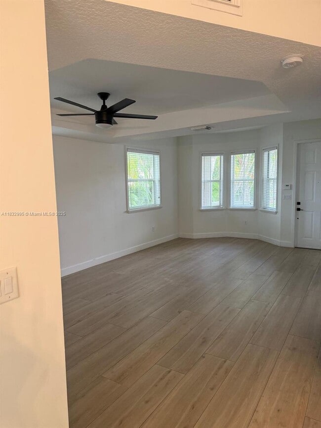 Building Photo - 4413 NW 97th Pl