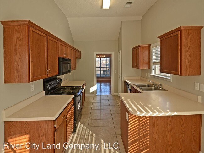 Foto del edificio - 3 br, 3 bath House - 10097 Bloomsbury