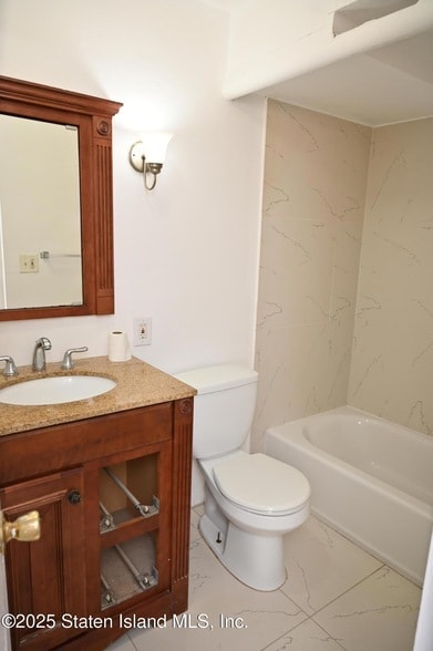 Building Photo - 37 Avon Pl