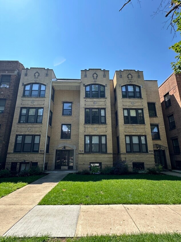 Primary Photo - 1739 W Wallen Ave