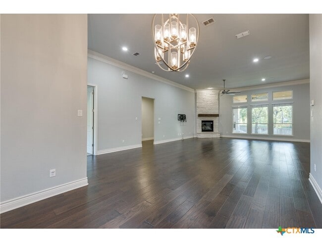 Building Photo - 1729 Las Lomas Ct