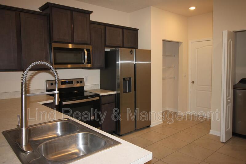 Foto principal - 7695 Legacy Trl