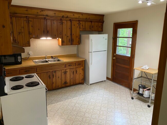 Foto del edificio - 3608B Caldwell Ct