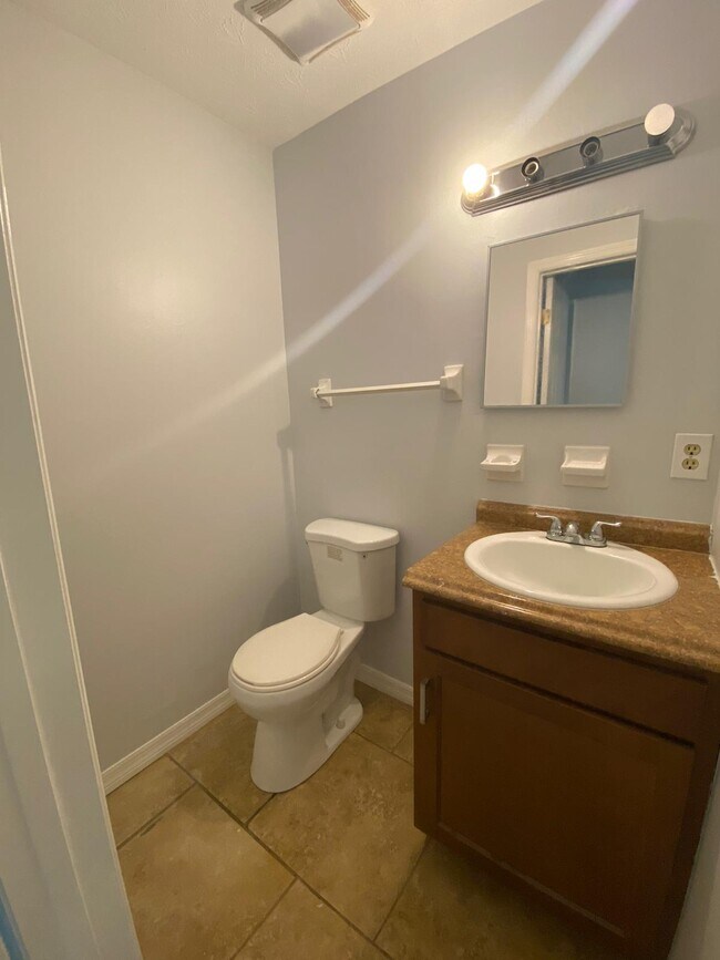Foto del edificio - 6214 Thumper St