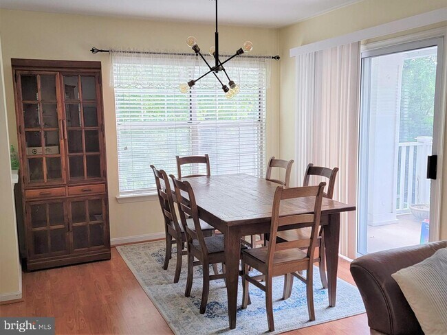 Foto del edificio - 5620 Willoughby Newton Dr