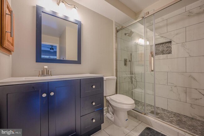 Foto del edificio - 3307 Wyndham Cir