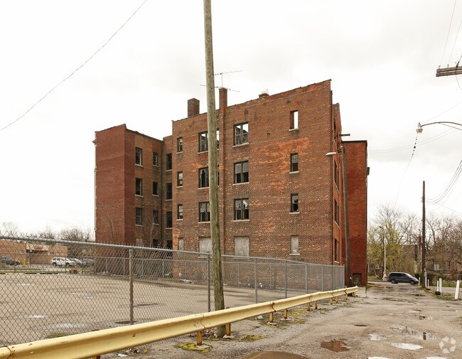 Palmer Park Garden Apartments Rentals Highland Park, MI