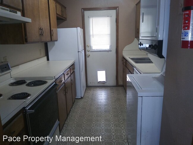 Building Photo - 2 br, 1.5 bath House - 8 Adobe Trail