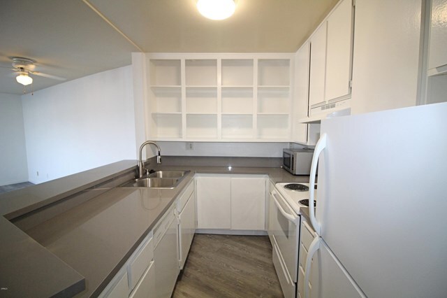 Foto del edificio - 2901 Peninsula Rd