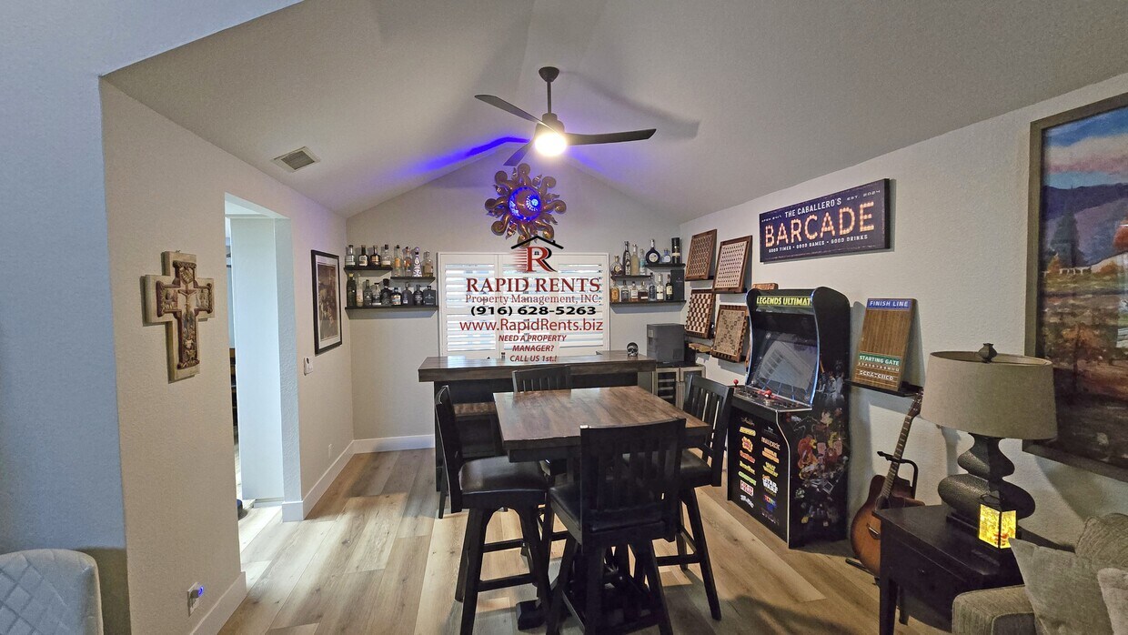 Foto principal - 8358 Triad Cir