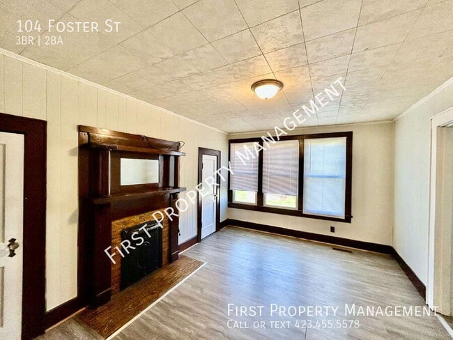 Building Photo - 104 Foster St