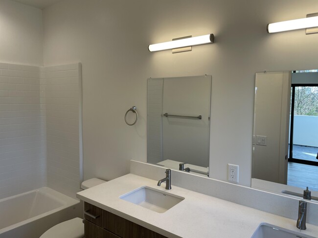 Building Photo - 3710 El Camino Real