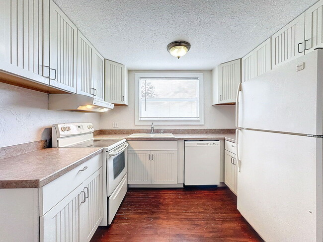 Foto del edificio - 2649 1/2 Dartmouth Ave N