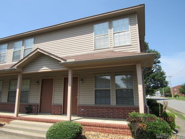 Foto principal - 1161 Spencer St