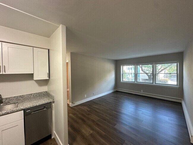 Foto del edificio - 1560 N Prospect Ave