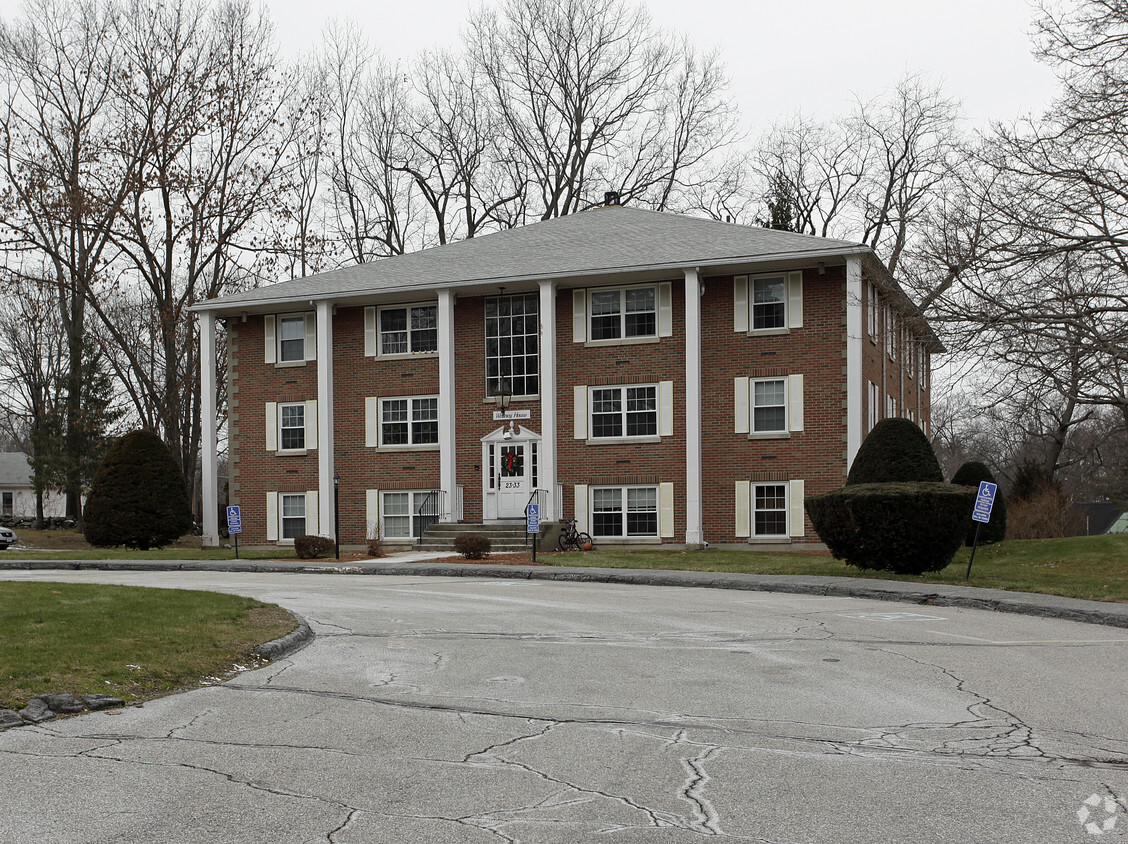 Primary Photo - Auburn Garden Apartments