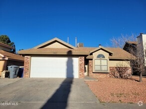 Building Photo - 1465 Sierra De Oro Dr