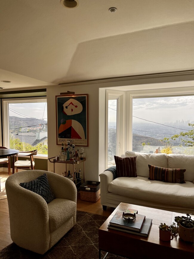 Living room with views - 8160 Mannix Dr