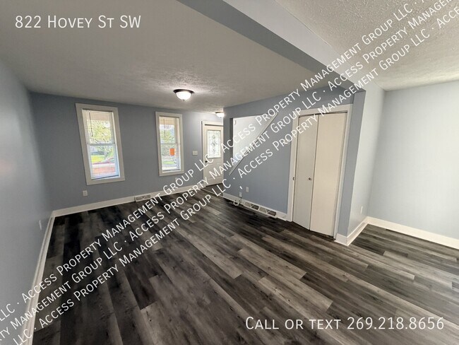 Building Photo - 822 Hovey St SW