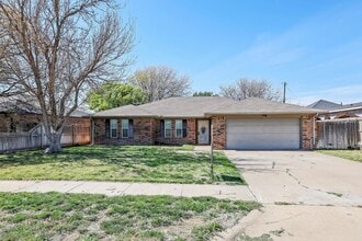 Building Photo - 7902 Gerald Dr