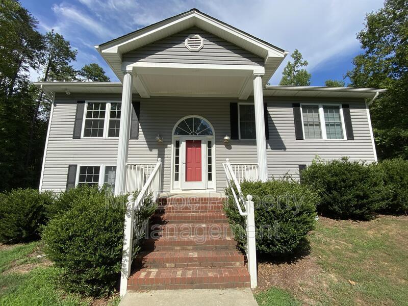 166 Yorktown Dr, Ruther Glen, VA 22546 House Rental in Ruther Glen