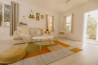 Building Photo - 181 NW 46th St