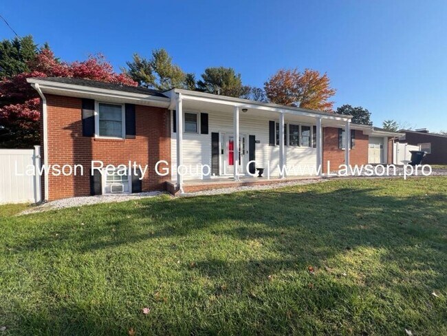 Foto del edificio - Very Nice & Spacious Home in Hidden Valley...