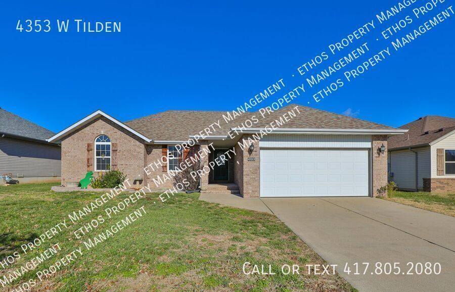 Foto principal - 4353 W Tilden St