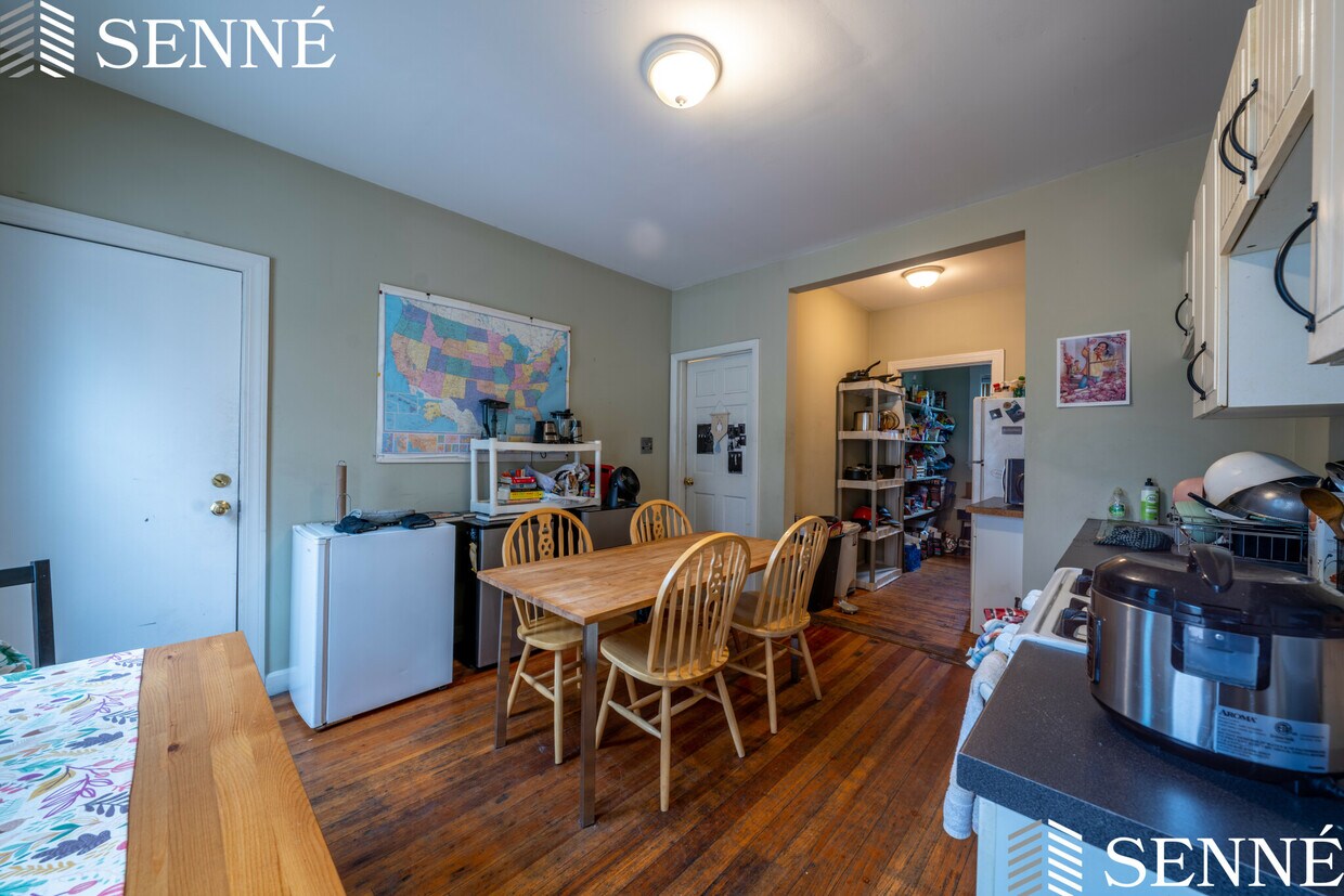 Foto principal - 134 Elm St