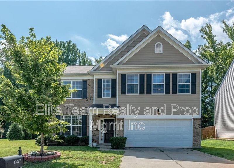 Foto principal - 13027 Rothe House Rd