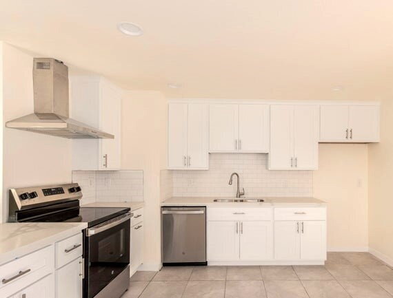 Foto del edificio - Beautifully Updated 3-Bedroom + Den Home N...