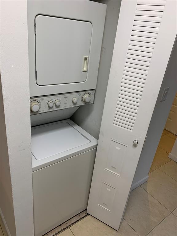 Building Photo - 1013 Coral Club Dr