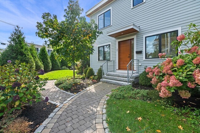 Foto del edificio - 99 Naugus Ave