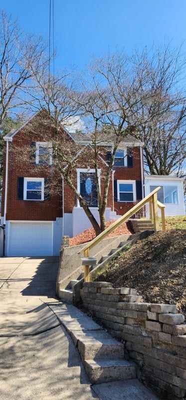 Primary Photo - 5679 Valleyview Dr
