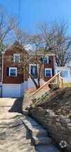 Building Photo - 5679 Valleyview Dr