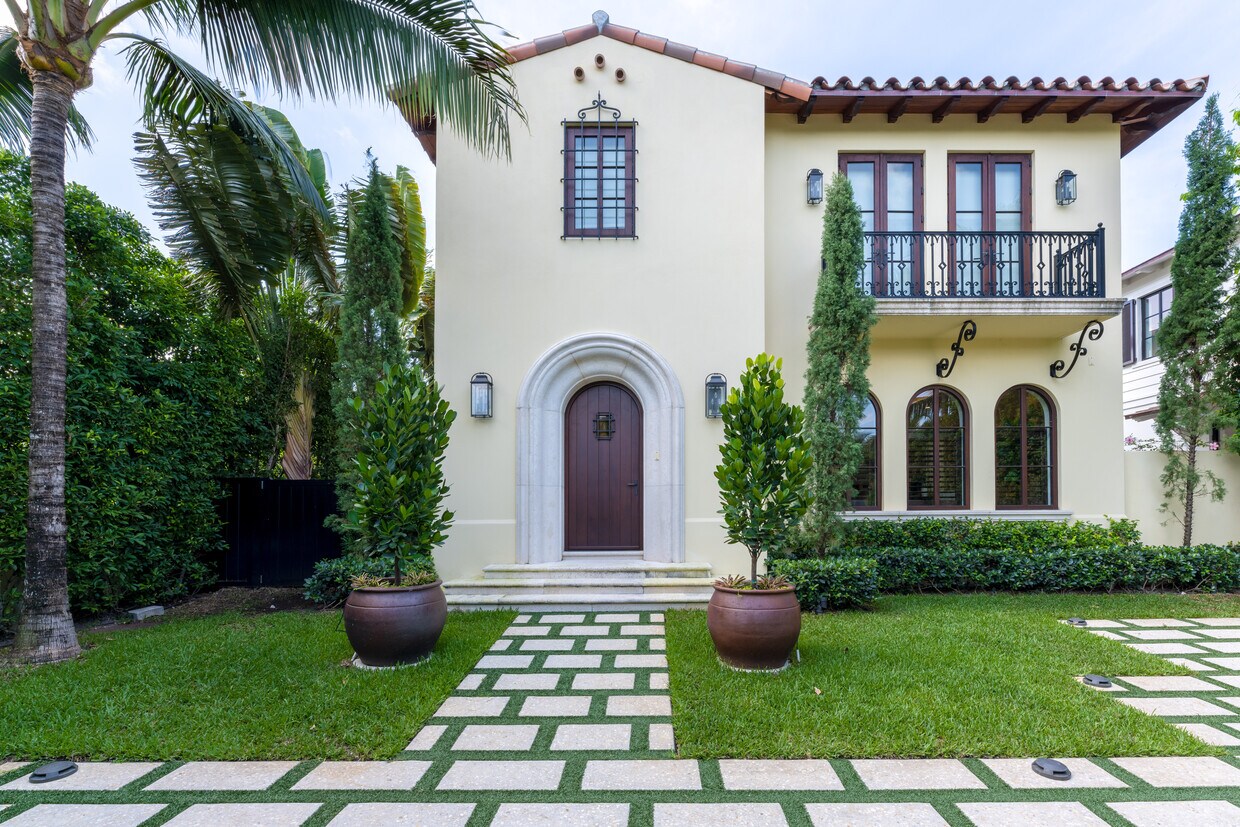 Foto principal - 316 Seabreeze Ave