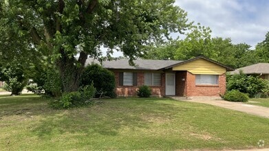 Building Photo - 2221 Candy Ln
